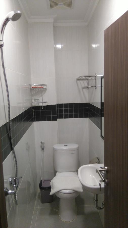 Djo Front One Inn בנגקולו מראה חיצוני תמונה