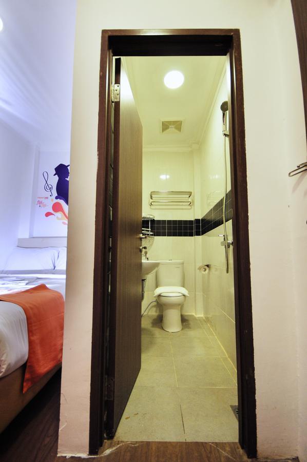 Djo Front One Inn בנגקולו מראה חיצוני תמונה